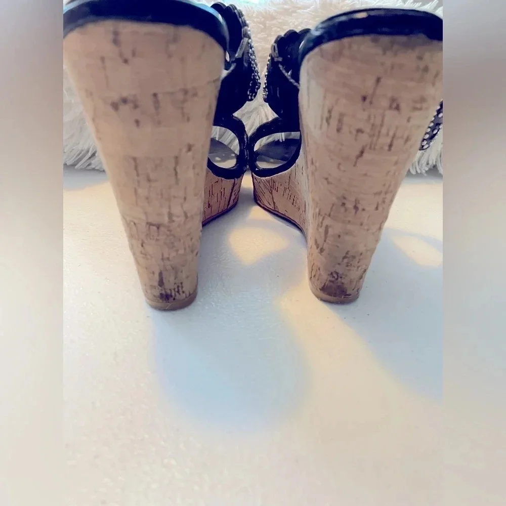 White House Black Market 8 cork wedges w/2 studded bands 4 1/4 heel rubber sole.